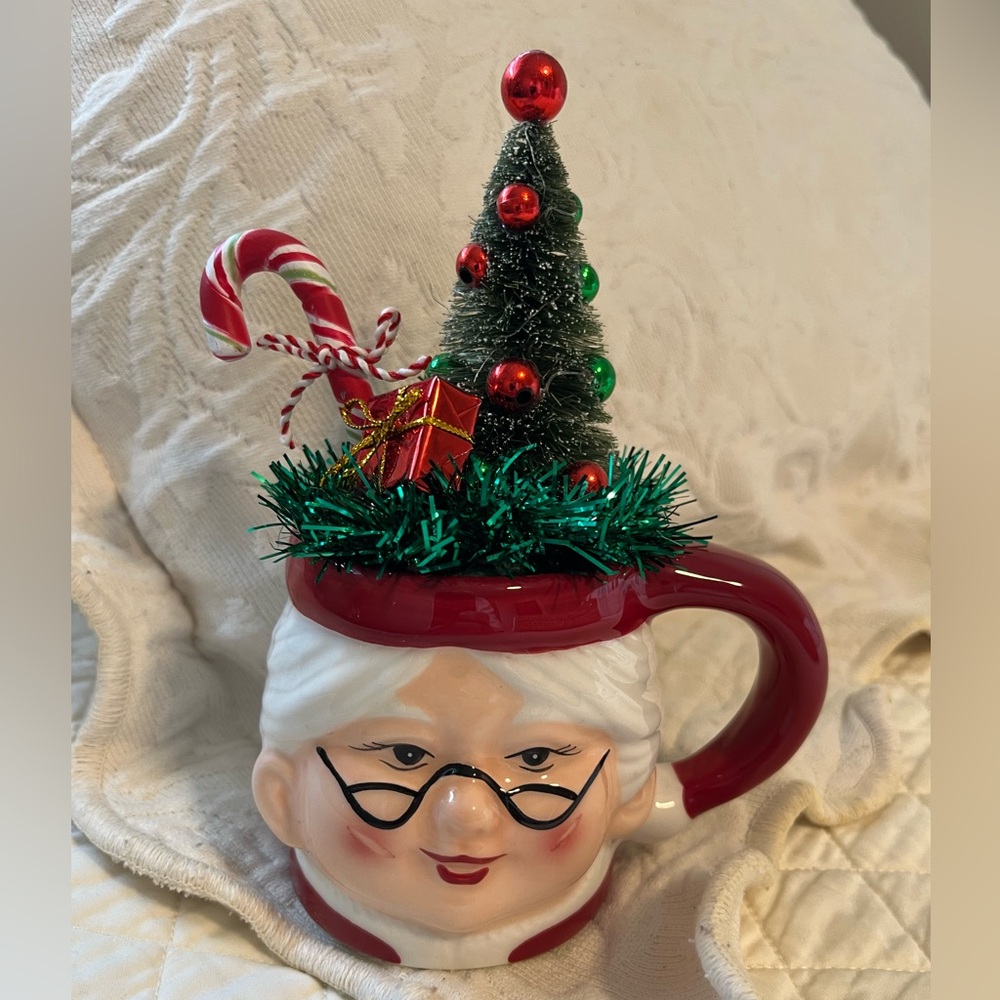 Pottery Barn Mrs Claus Mug with Arrangement